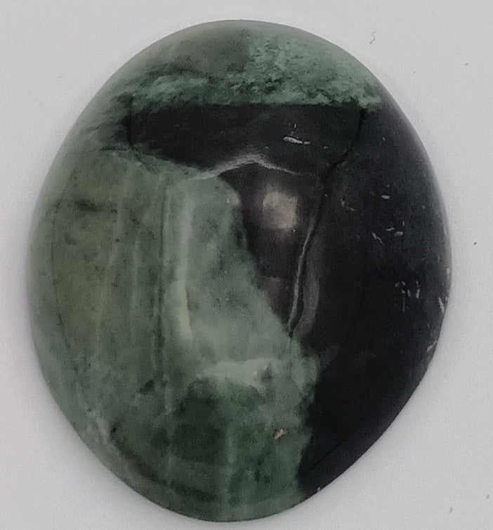 60lb Nephrite Jade - The Rufus Revelation - Killer Whale Fin 30x40mm