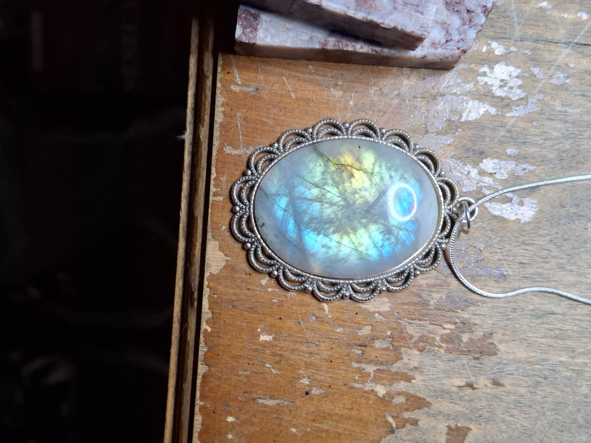 Dragon's Eye Labradorite — Richardson's Rock Ranch — The Pine Tree