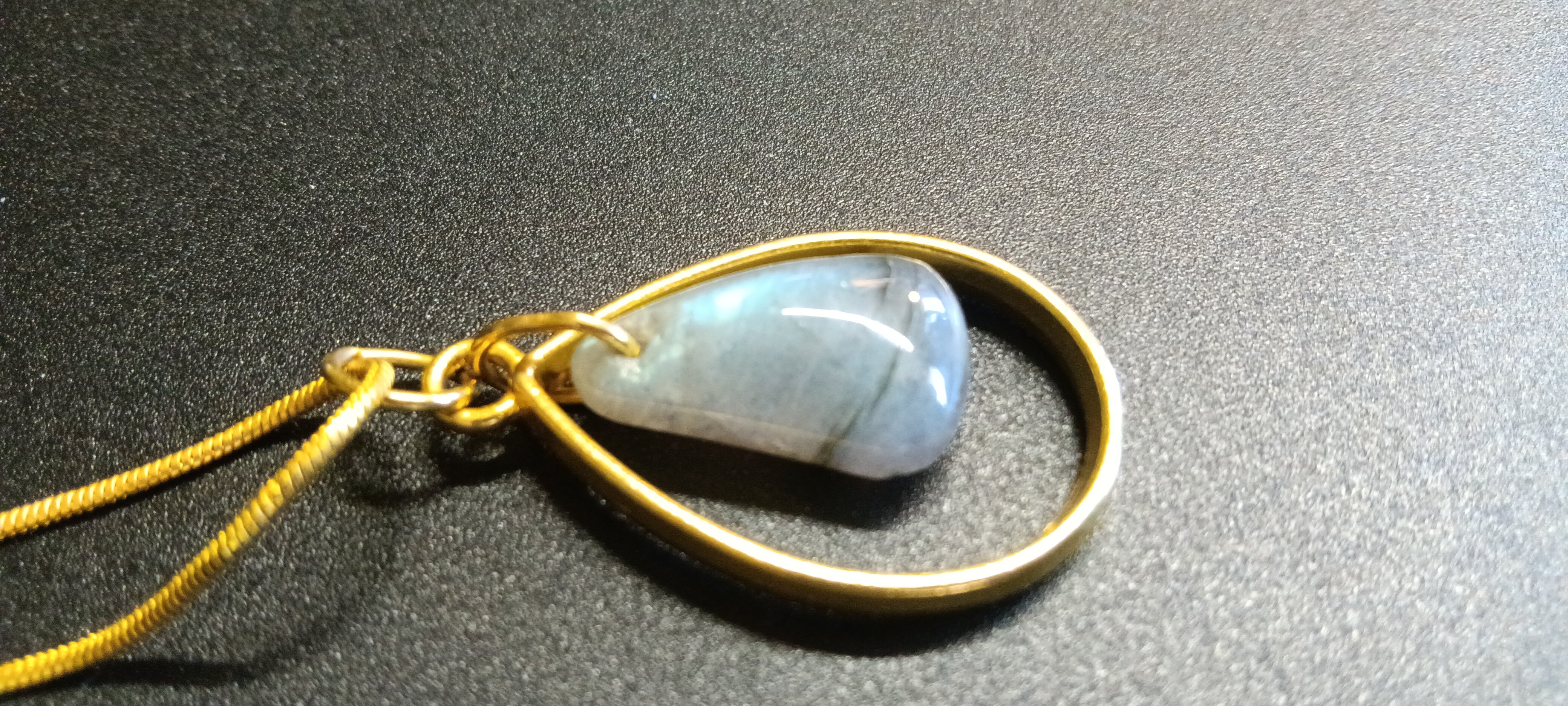 Dragon's Eye Labradorite — Richardson's Rock Ranch — The Rainbow Pear